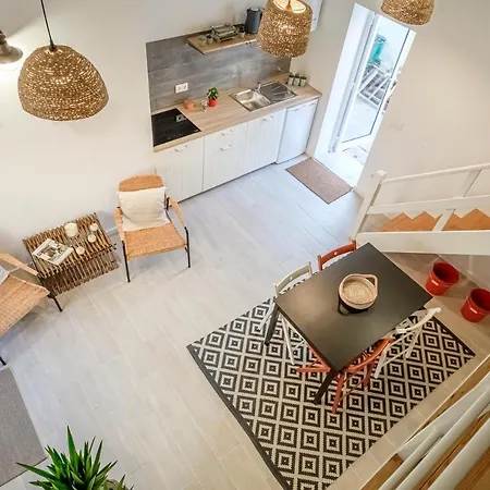 Fisherman's Loft Apartment *
